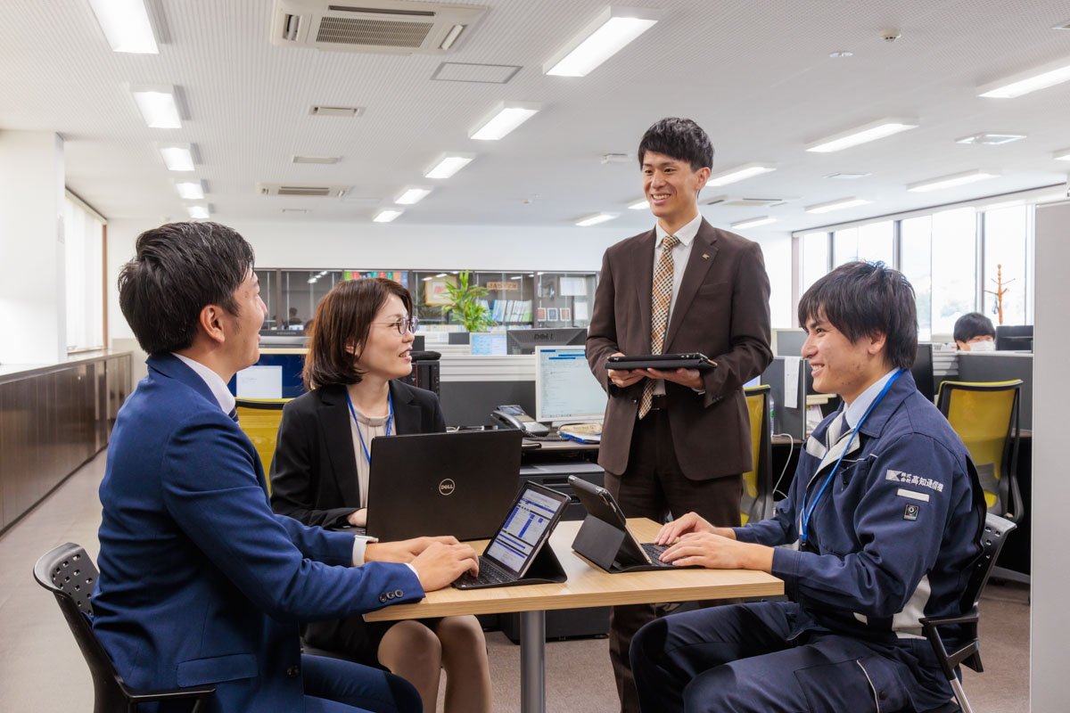 【法人営業】IT機器の提案営業◆35歳以下◆未経験応募可！◆高知で地元企業の業務効率化を支える仕事